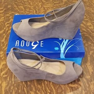 Rogue Renata-02x Taupe F/S High Heel Shoe